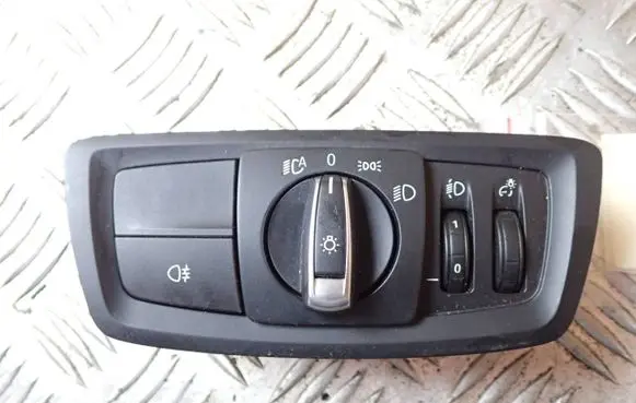 BMW 1 F20 F21 Light switch 6847522