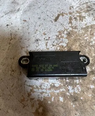 Mercedes-Benz CLS C219 Airbag deployment crash/impact sensor A0038200726 250502686
