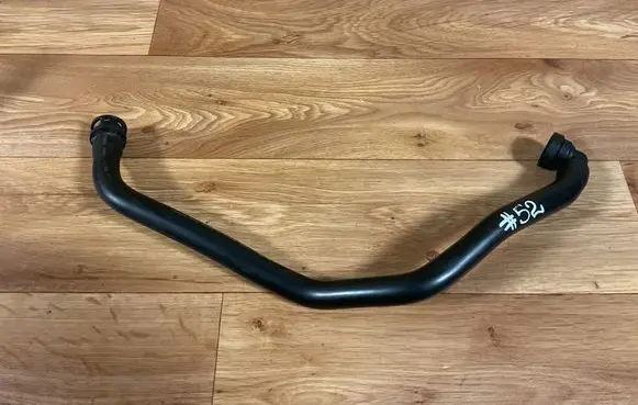 Ford C-MAX II Breather/breather pipe/hose 9M5Q6A886AF