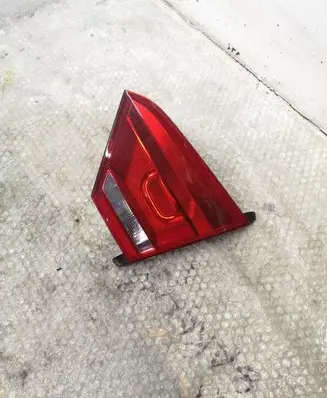 Volkswagen PASSAT B7 USA Tailgate rear/tail lights 561945094B