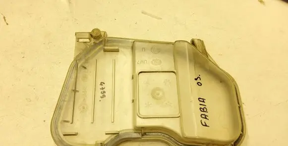 Skoda Fabia Mk1 (6Y) Headlight/headlamp dust cover 24636703