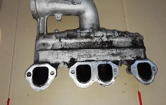 Skoda Fabia Mk1 (6Y) Intake manifold 038129713