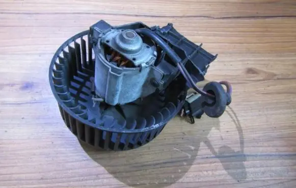 Ford Fiesta Heater fan/blower 0126002 209735