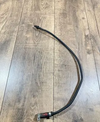 Engine coolant pipe/hose