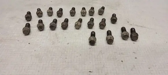 Audi A4 S4 B6 8E 8H Nuts/bolts 