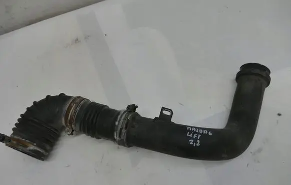 Mazda 6 Air intake hose/pipe R2AA13231