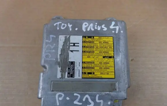 Toyota Prius (XW50) Airbag control unit/module 8917047620