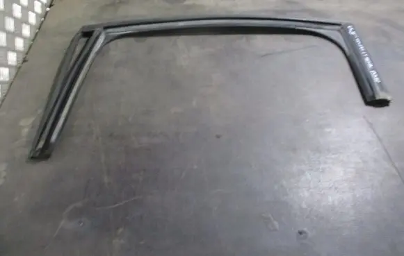 Citroen C5 X Rear door rubber seal (on body) 