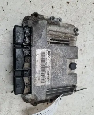 Renault Espace - Grand espace IV Engine control unit/module 0281011724