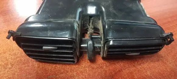 Mitsubishi Space Star Dash center air vent grill 374331 3743-1