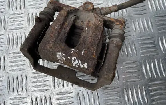 Mercedes-Benz B W245 Rear brake caliper