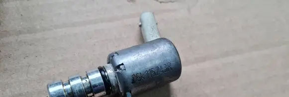 Audi Q3 F3 Camshaft vanos timing valve 06K115243R