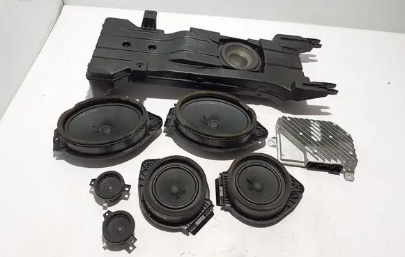 Chevrolet Silverado Sound amplifier 85573323