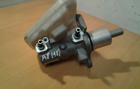 Audi A8 S8 D3 4E Master brake cylinder 9304125000 4E0611301A