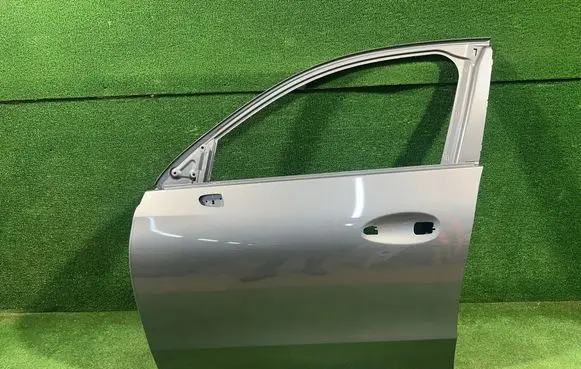 Mercedes-Benz GLC C254 Front door A2547223700