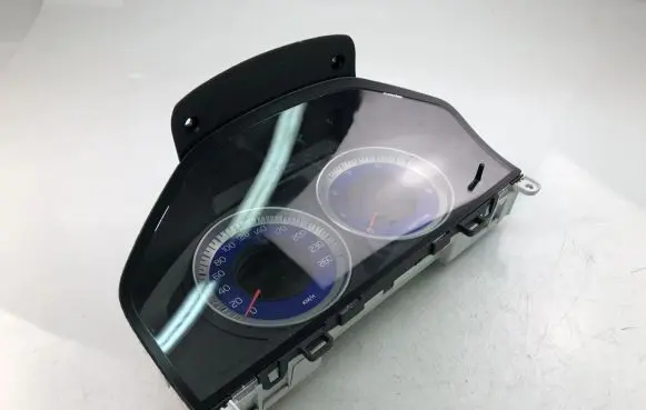 Volvo V60 Speedometer (instrument cluster) 31327585AA