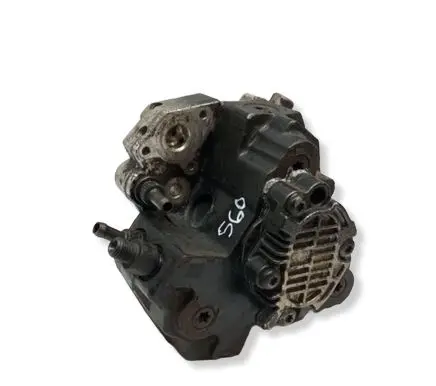 Volvo S60 Fuel injection high pressure pump 0445010043 8689590