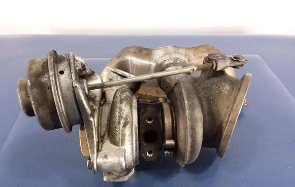 BMW 7 F01 F02 F03 F04 Turbo system vacuum part 7593023