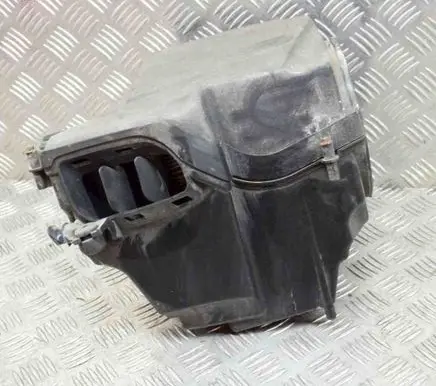 Ford Focus Air filter box 7M519600AE