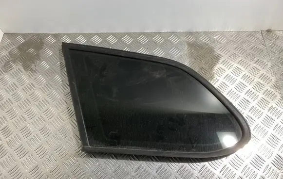 Volkswagen Golf VI Rear side window 1K9845297T