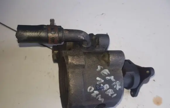 Renault Scenic I Power steering pump 7700437179