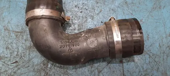 Volvo V60 Air intake hose/pipe