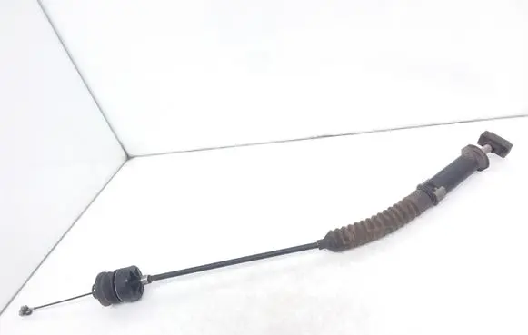 Volkswagen Golf III Clutch cable 1H0721303