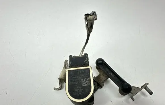 BMW 7 F01 F02 F03 F04 Headlight/headlamp level sensor 6784072