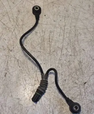 BMW 5 E39 Detonation knock sensor 1435485 01BMMJ036