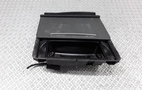 Ashtray (front)