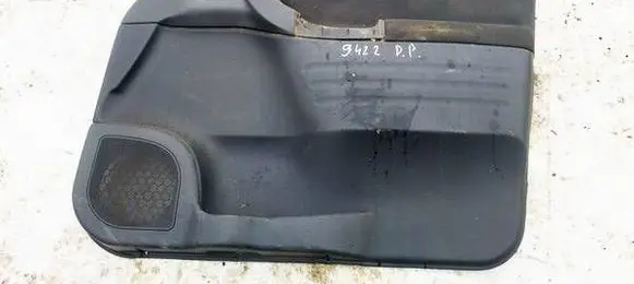 Opel Zafira A Front door card panel trim 13156955