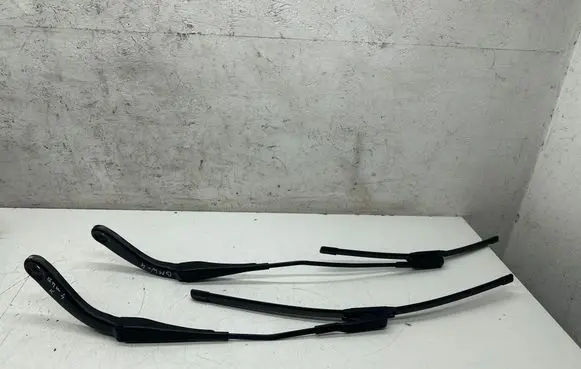 BMW 4 F36 Gran coupe Windshield/front glass wiper blade 7297553