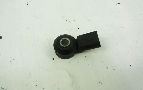 Audi A4 S4 B7 8E 8H Detonation knock sensor 