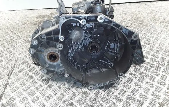 Opel Zafira C Manual 6 speed gearbox 