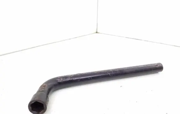 Opel Astra G Wheel nut wrench 9175184
