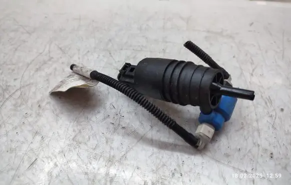 Audi A6 Allroad C7 Windscreen/windshield washer pump 26259