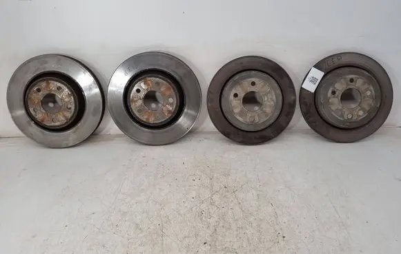 Jeep Grand Cherokee Brake discs and calipers set 63909 63909L