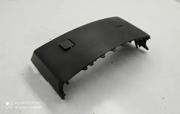 Steering wheel column trim