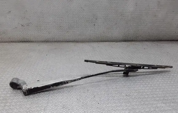 Ford Explorer Windshield/front glass wiper blade 