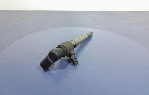 Audi A3 S3 A3 Sportback 8P Fuel injector 03L130277B