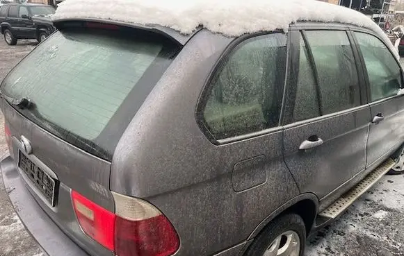 BMW X5 E53 Fender 