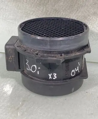 BMW X3 E83 Mass air flow meter 7513956
