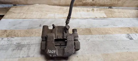 Toyota Prius (NHW20) Rear brake caliper