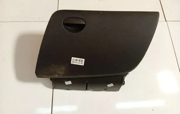 Seat Toledo III (5P) Glove box 5P1587095