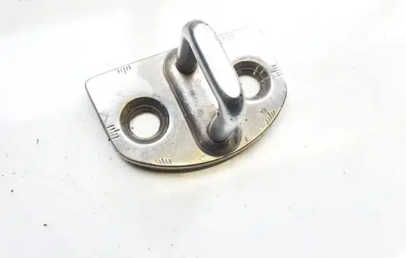 Skoda Fabia Mk1 (6Y) Front door lock loop/hook striker 1u0837033b
