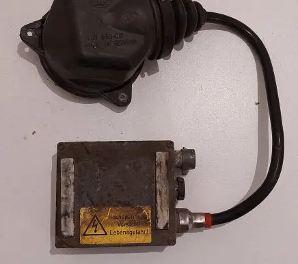 Opel Omega B2 Headlight ballast module Xenon 14969300
