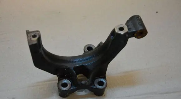 Volkswagen Touran I Other engine part 04L4256GA