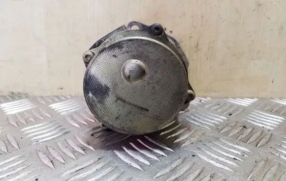 Vacuum pump