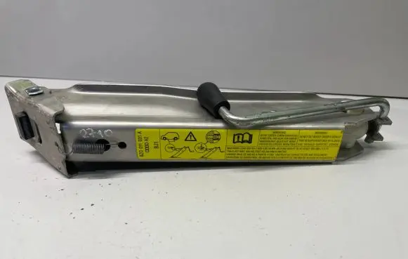Audi A2 Lift Jack 8Z0011031A