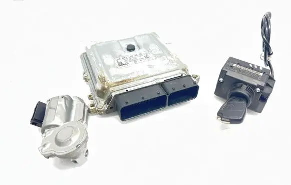 Mercedes-Benz E W211 Engine ECU kit and lock set A6421508491 A2115452308